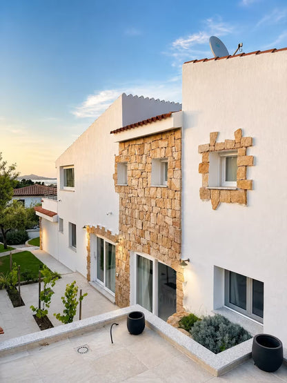 [ "BILOCALE PANTELLERIA GARDEN CON PATIO" // CANNIGIONE ]