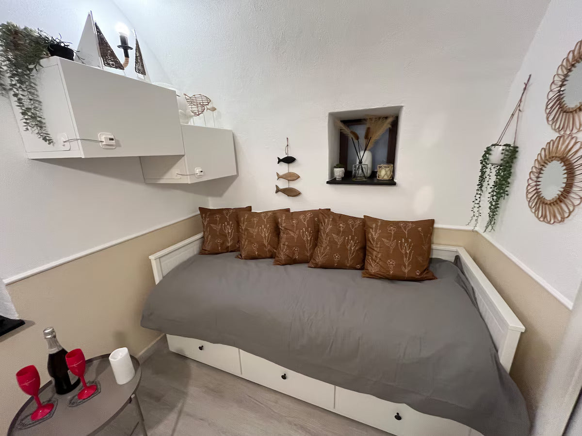 [ "APARTMENT BOUTIQUE" CENTRO STORICO // SANREMO ]