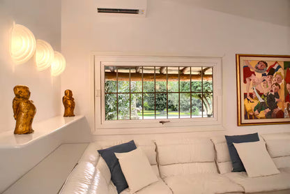 [ "VILLA OLEANDRA" TENNIS E PISCINA PRIVATA // QUARTU SANT'ELENA ]
