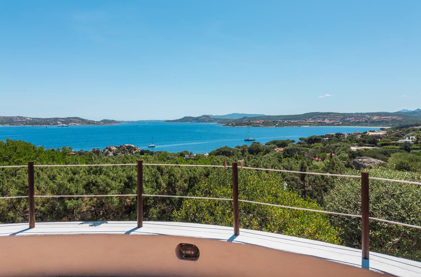 [ "STONE VILLAS" // PUNTA SARDEGNA ]
