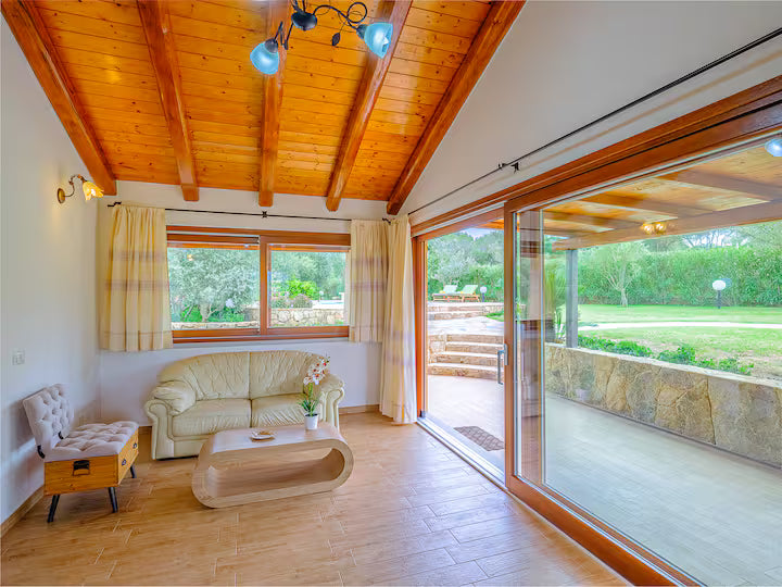 [ "VILLA EUCALIPTO" OLBIA ]