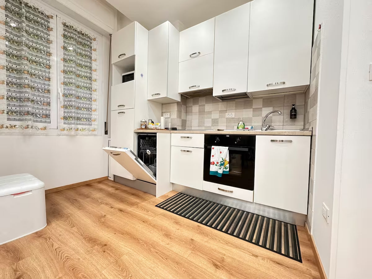 [ "APPARTAMENTO MODERN" // CENTRO SANREMO ]