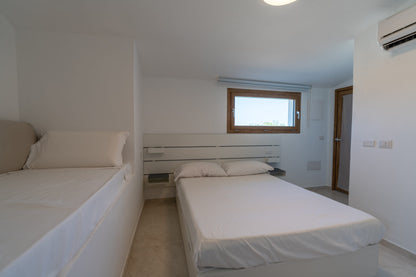 [ "VILLA ONDA MARINA" // GOLFO ARANCI ]