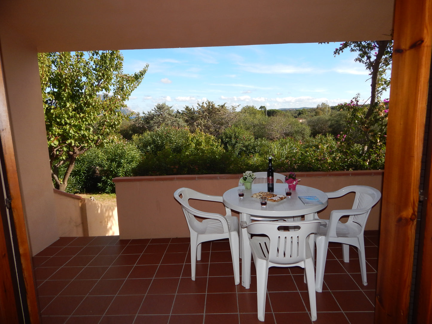 [ "BILO OLEANDRO" // PORTO ISTANA, OLBIA ]