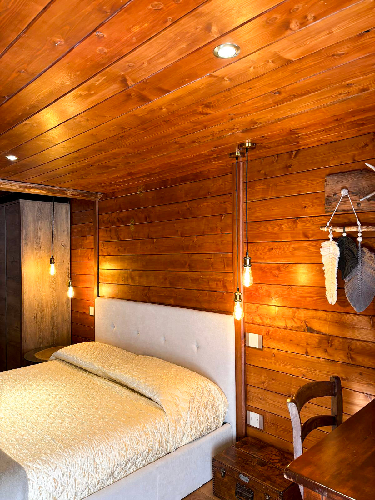 [ "CHALET INCANTO" //  SCHIERANCO-VALLE ANTRONA ]