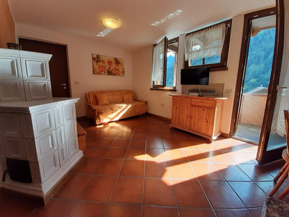 [ "APARTMENT LARICE" // PEIO ]