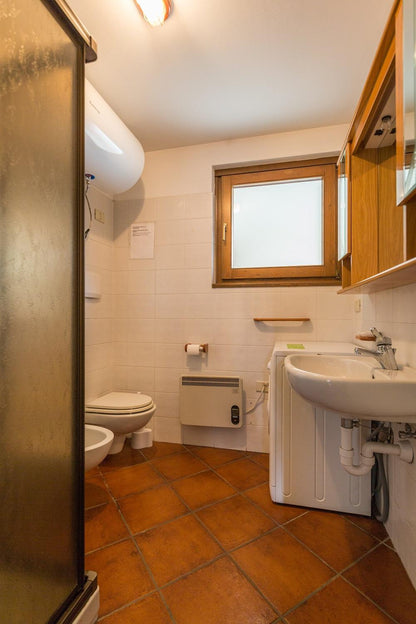 [ "APARTMENT LARICE" // PEIO ]