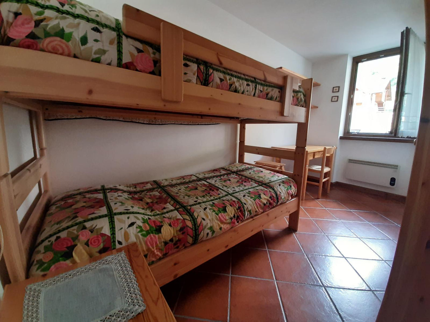 [ "APARTMENT LARICE" // PEIO ]