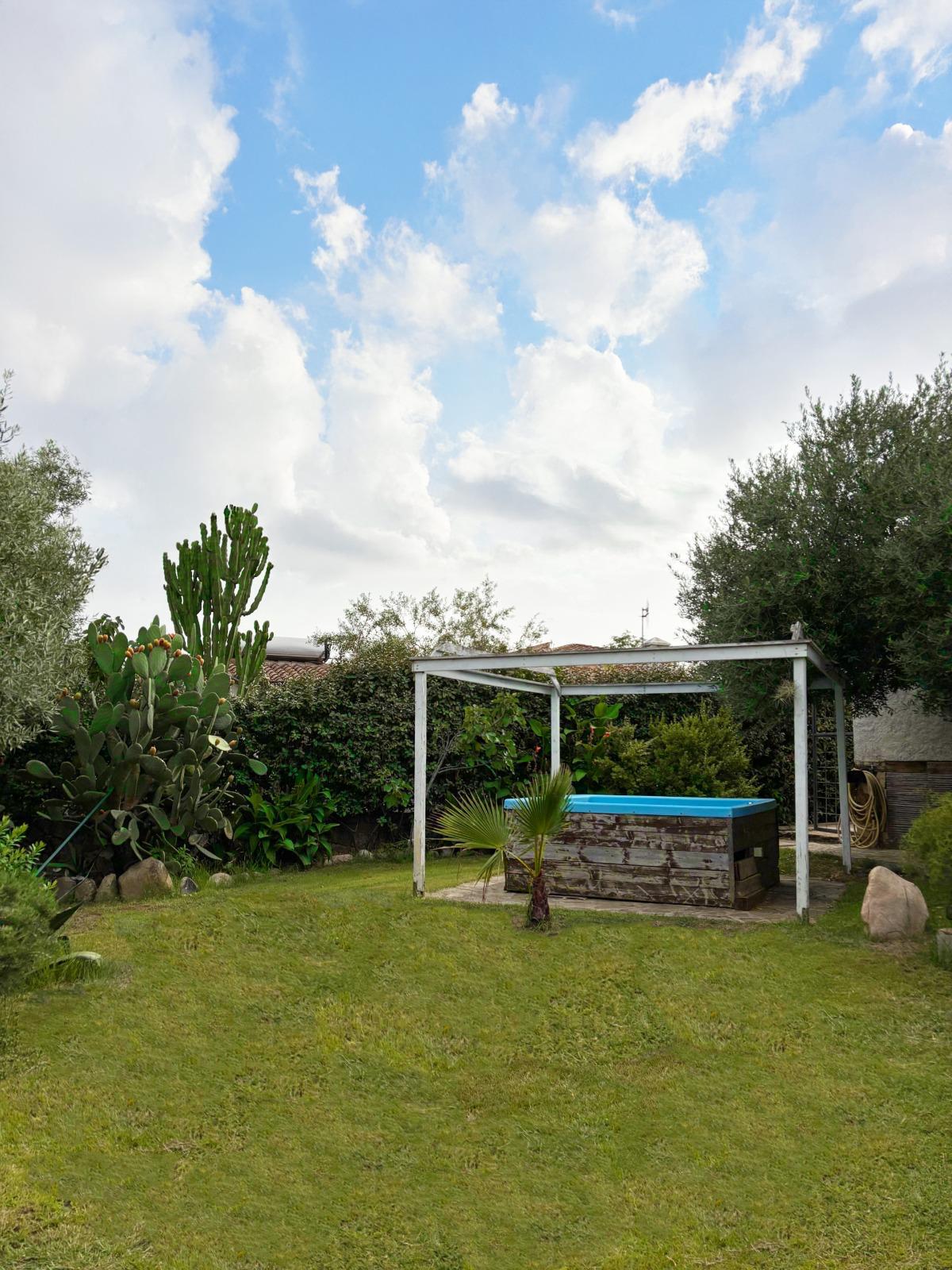 [ "GARDEN OASIS" // SAN TEODORO ]