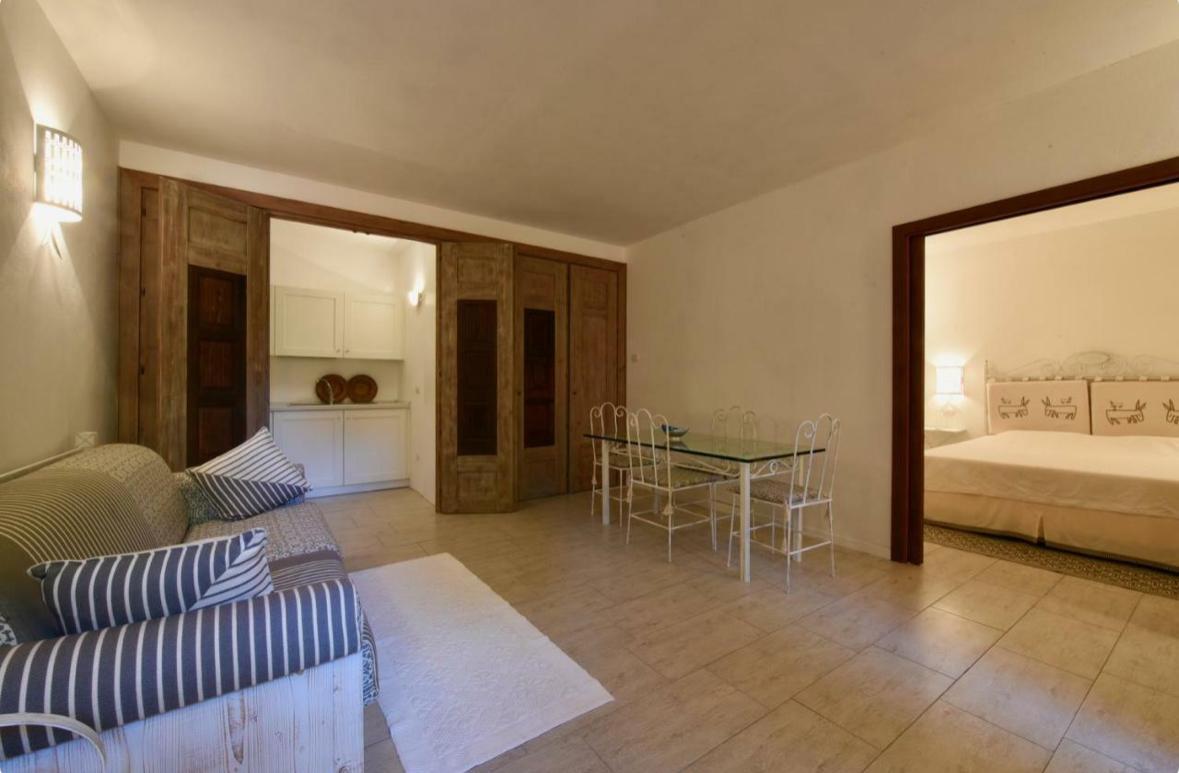 [ "VILLA PRESTIGE" // PORTO CERVO ]