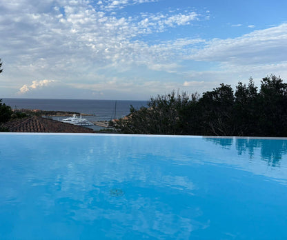 [ "VILLA PRESTIGE" // PORTO CERVO ]