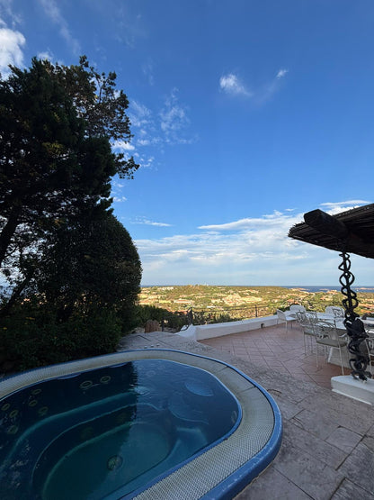 [ "VILLA PRESTIGE" // PORTO CERVO ]