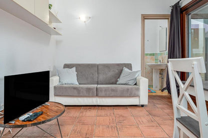 [ "BILOCALE VISTA MARE" // GOLFO ARANCI ]