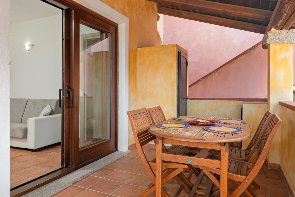 [ "BILOCALE VISTA MARE" // GOLFO ARANCI ]