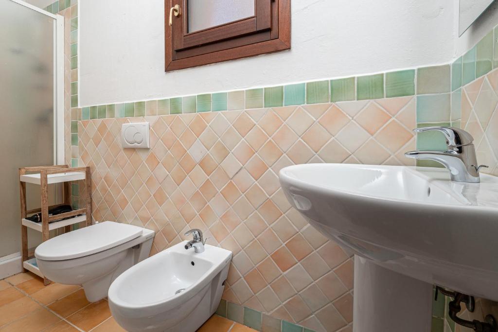 [ "BILOCALE VISTA MARE" // GOLFO ARANCI ]