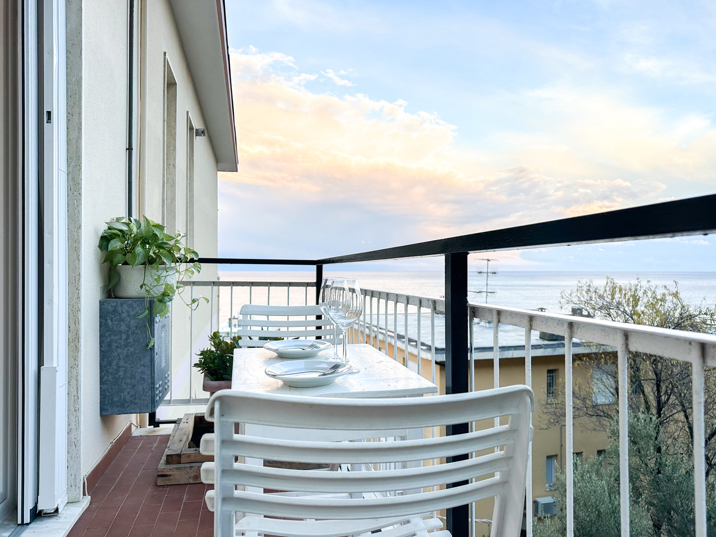 [ "APARTMENT SEA VIEW" // LAIGUEGLIA ]