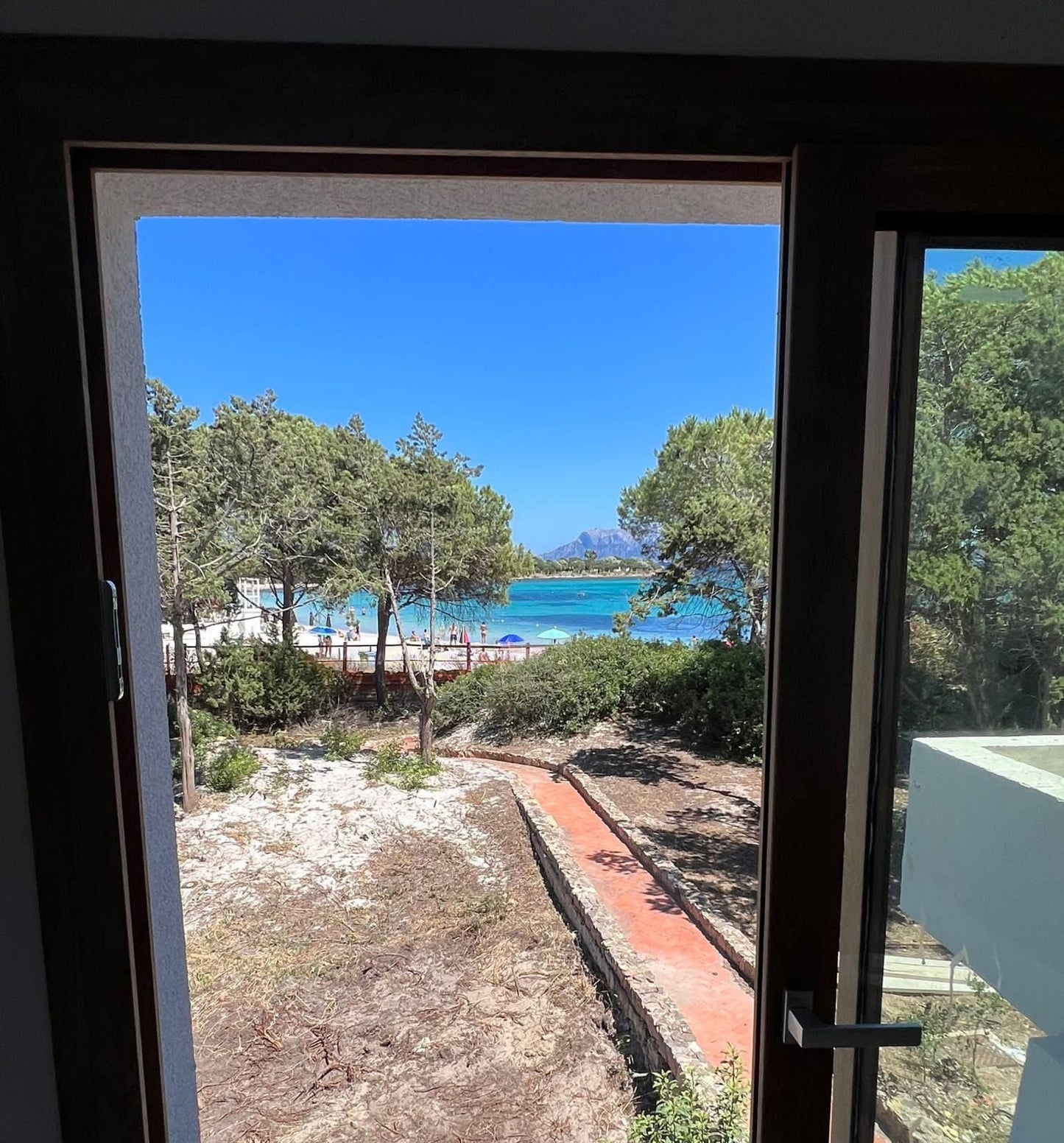 [ "VILLA ONDA MARINA" // GOLFO ARANCI ]