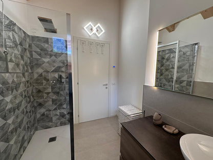 [ "APARTMENT LUNA ALTA" // PIEVE DI CADORE ]