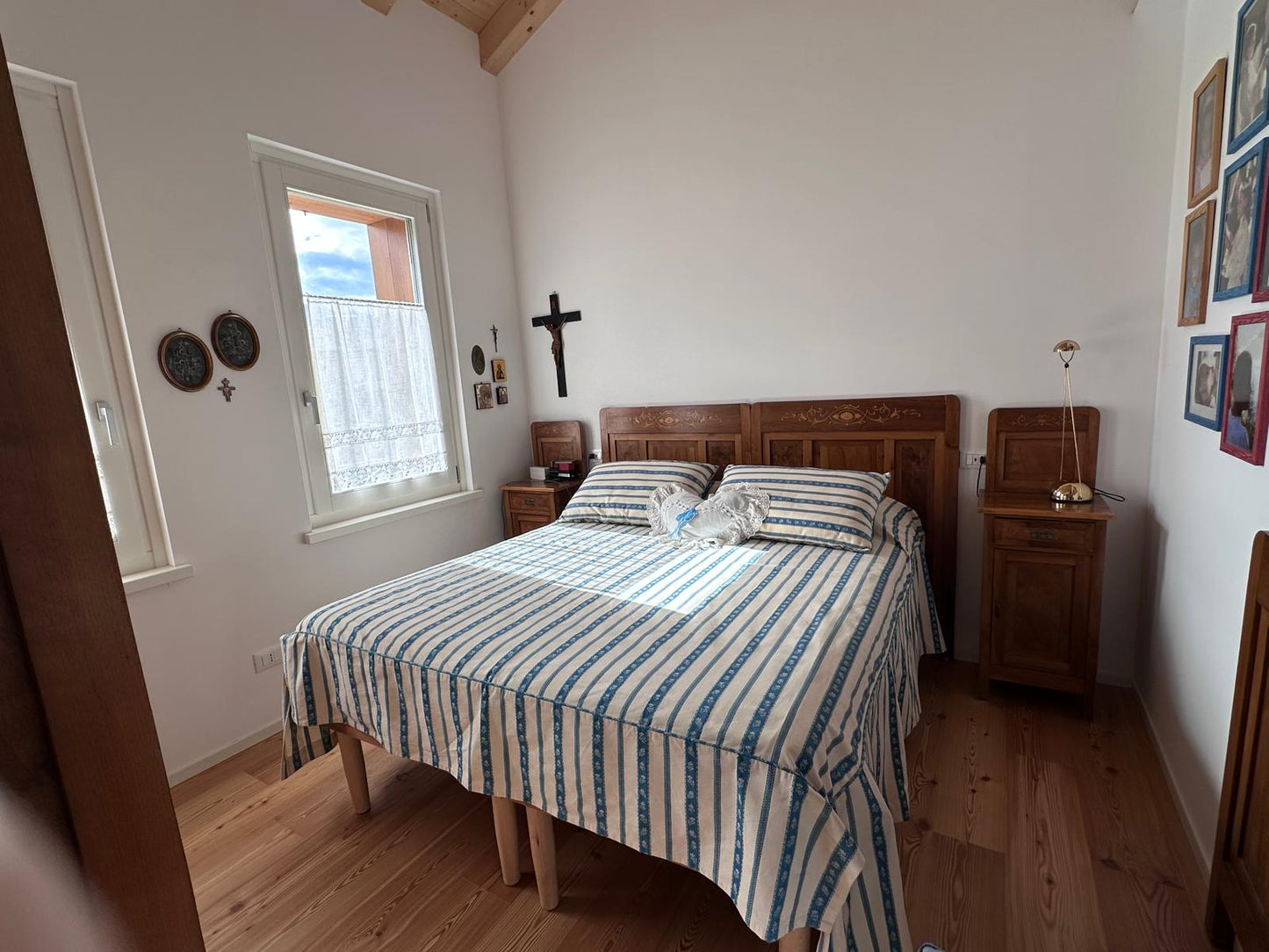 [ "APARTMENT LUNA ALTA" // PIEVE DI CADORE ]