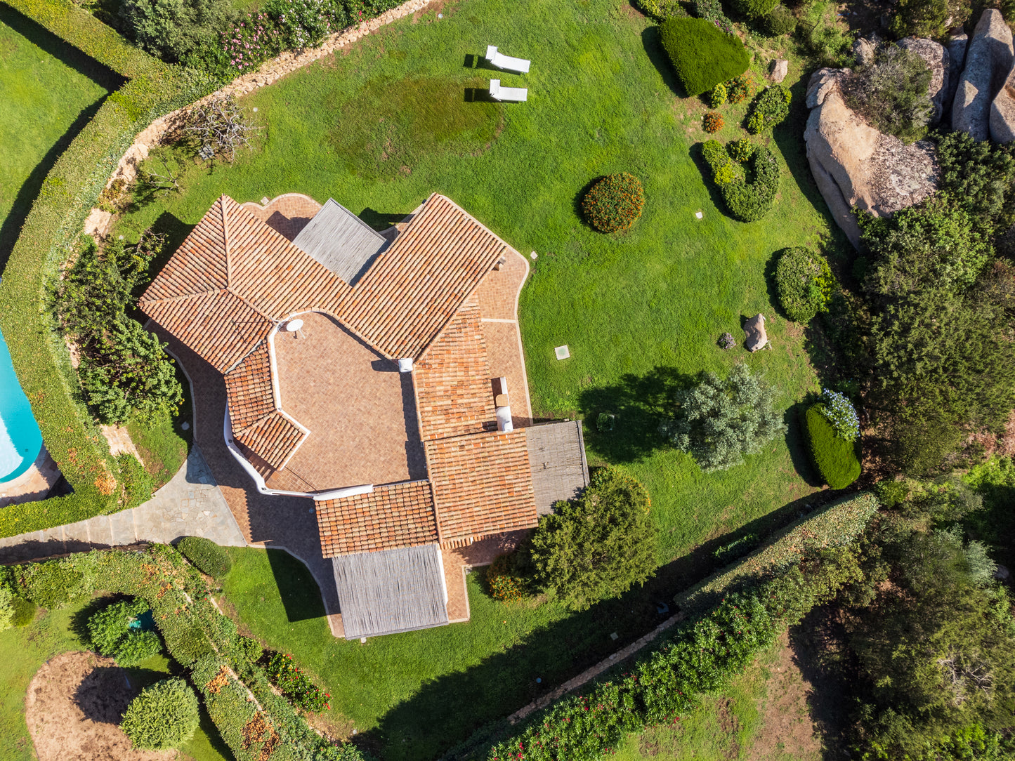 [ "VILLA PORTO RAFAEL" // PUNTA SARDEGNA ]