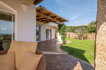 [ "VILLA PORTO RAFAEL" // PUNTA SARDEGNA ]