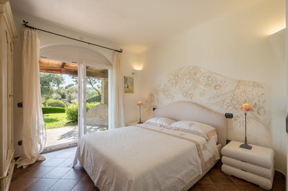 [ "VILLA PORTO RAFAEL" // PUNTA SARDEGNA ]