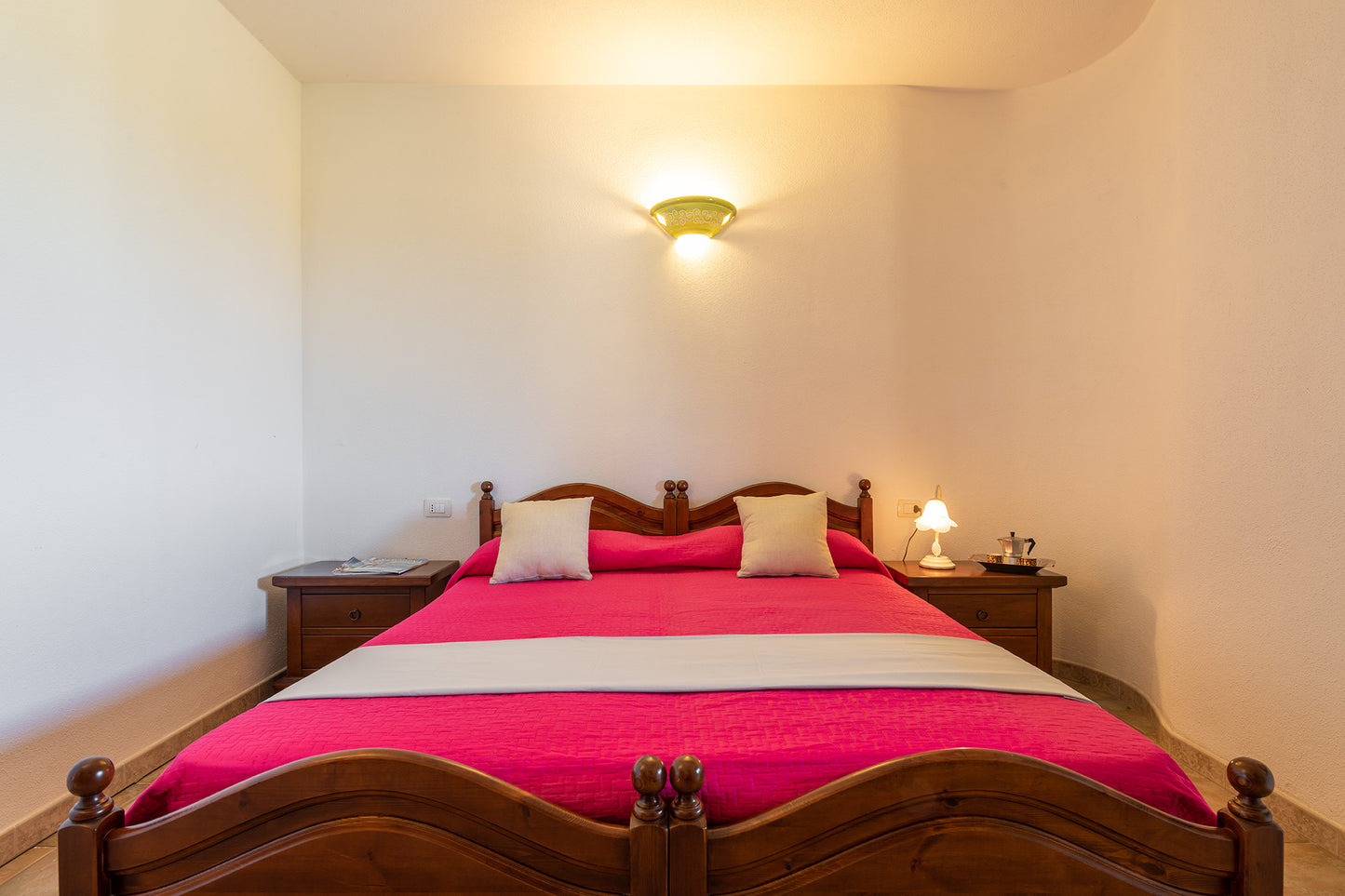 [ "VILLA MIRTO TRILO 2" // SINISCOLA ]