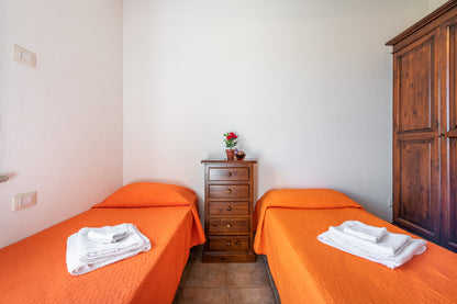 [ "VILLA MIRTO TRILO 2" // SINISCOLA ]