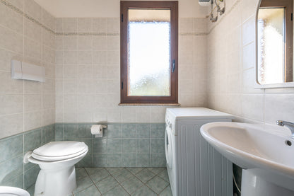 [ "VILLA MIRTO TRILO 2" // SINISCOLA ]