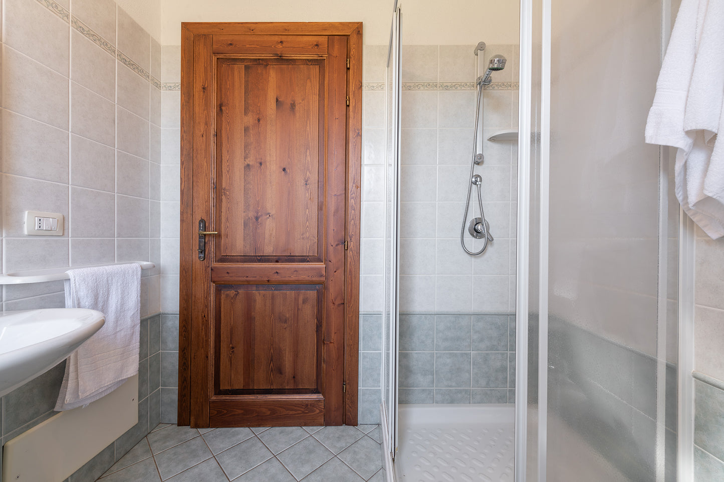 [ "VILLA MIRTO TRILO 2" // SINISCOLA ]