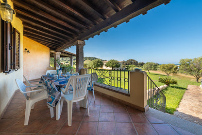 [ "VILLA MIRTO TRILO 2" // SINISCOLA ]