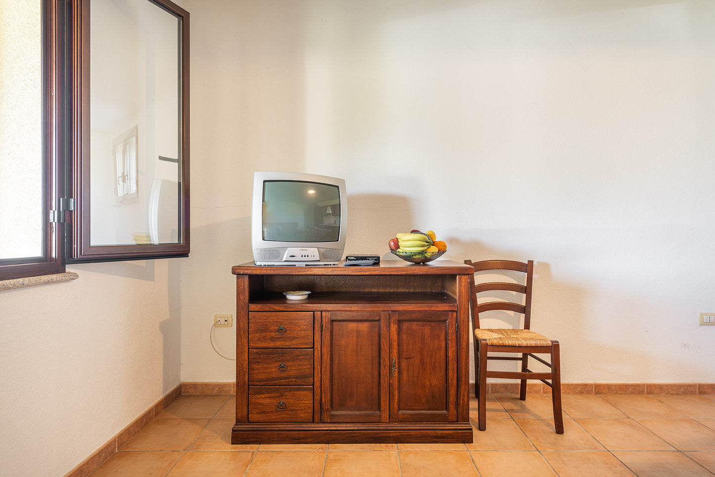 [ "VILLA MIRTO TRILO 4" // SINISCOLA ]