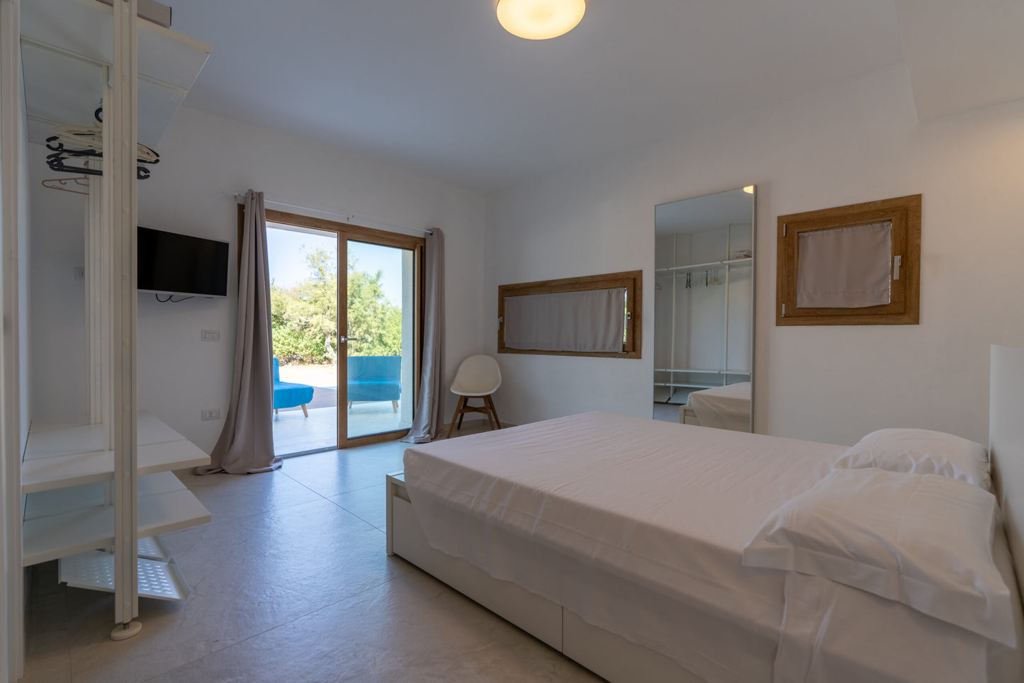 [ "VILLA ONDA MARINA" // GOLFO ARANCI ]