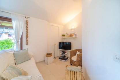 [ "VILLA MAESTRALE" // CANNIGIONE ]