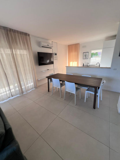 [ SUPERIOR VILLA "JACUZZI" GOLFO ARANCI ]