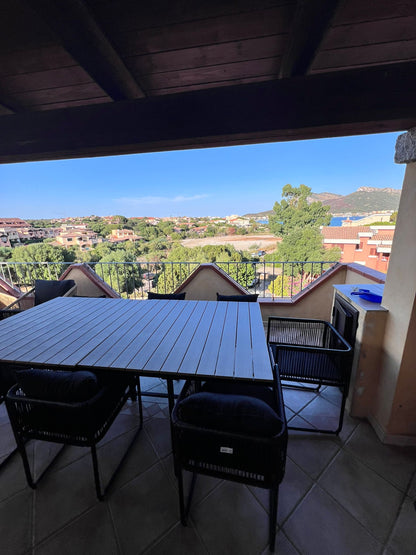 [ "CASA MARINA" // GOLFO ARANCI ]