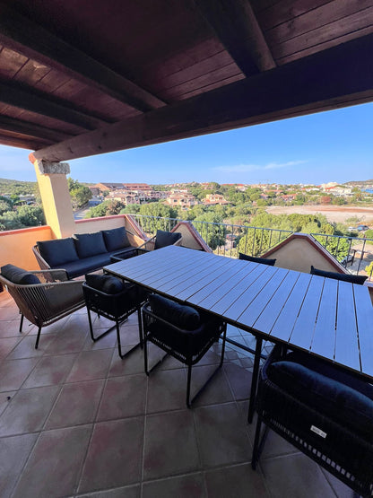 [ "CASA MARINA" // GOLFO ARANCI ]