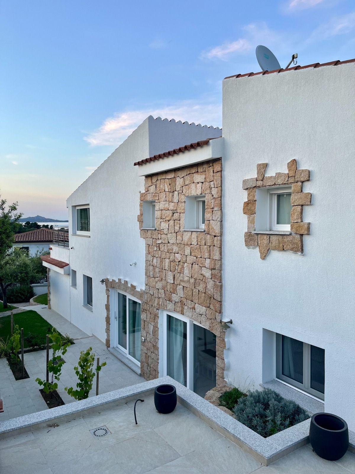 [ "VILLA PANTELLERIA GARDEN" // CANNIGIONE ]