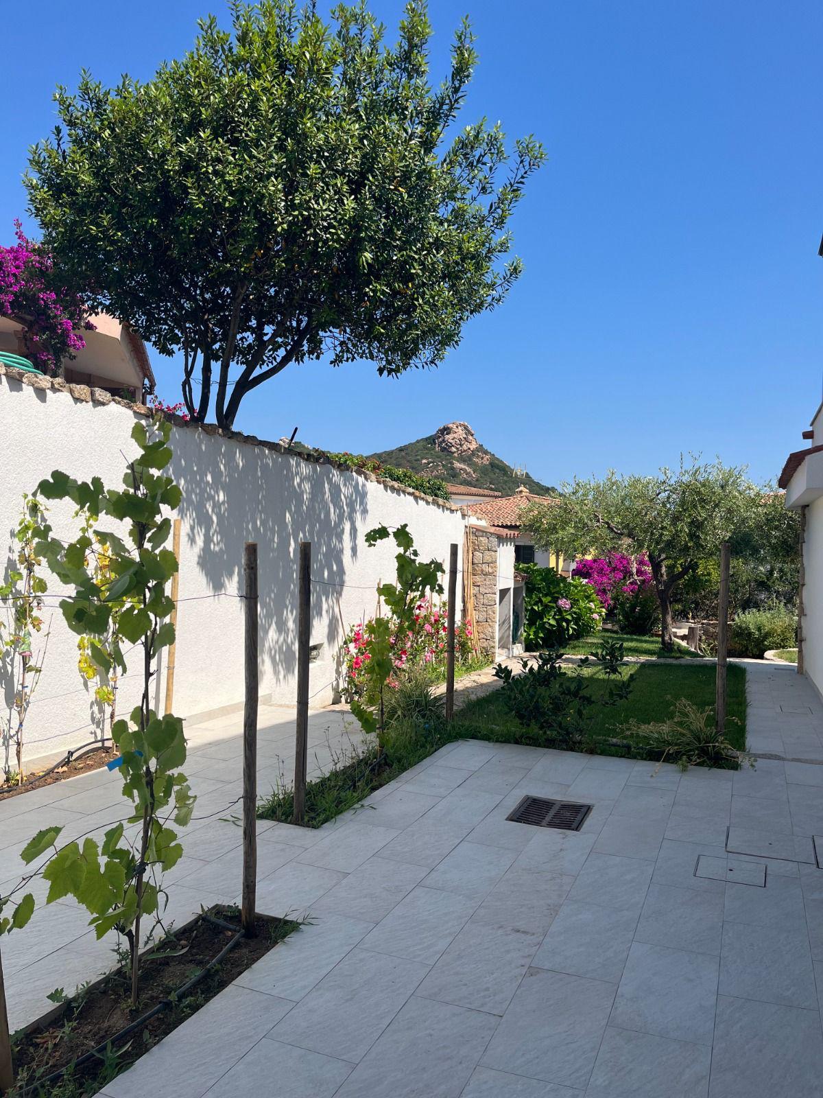 [ "VILLA PANTELLERIA GARDEN" // CANNIGIONE ]