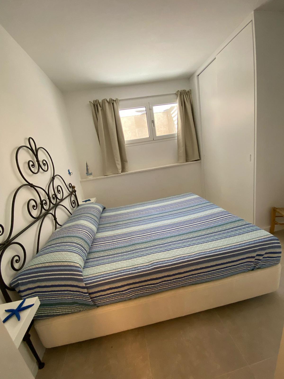 [ "VILLA PANTELLERIA GARDEN" // CANNIGIONE ]