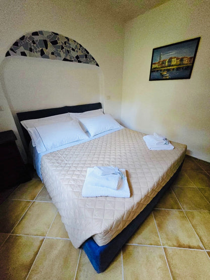 [ "CASA SMERALDO GARDEN" // PORTO ROTONDO ]