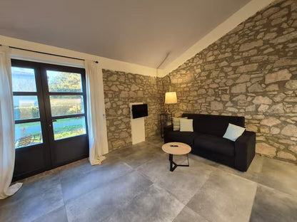 [ "LOFT IL GRANAIO" // CECINA ]