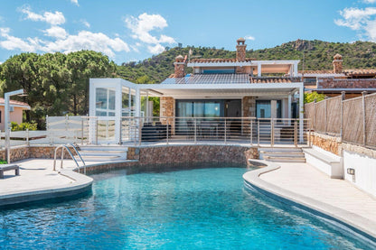 [ "VILLA EXCLUSIVE RESORT IS MOLAS" // PULA ]