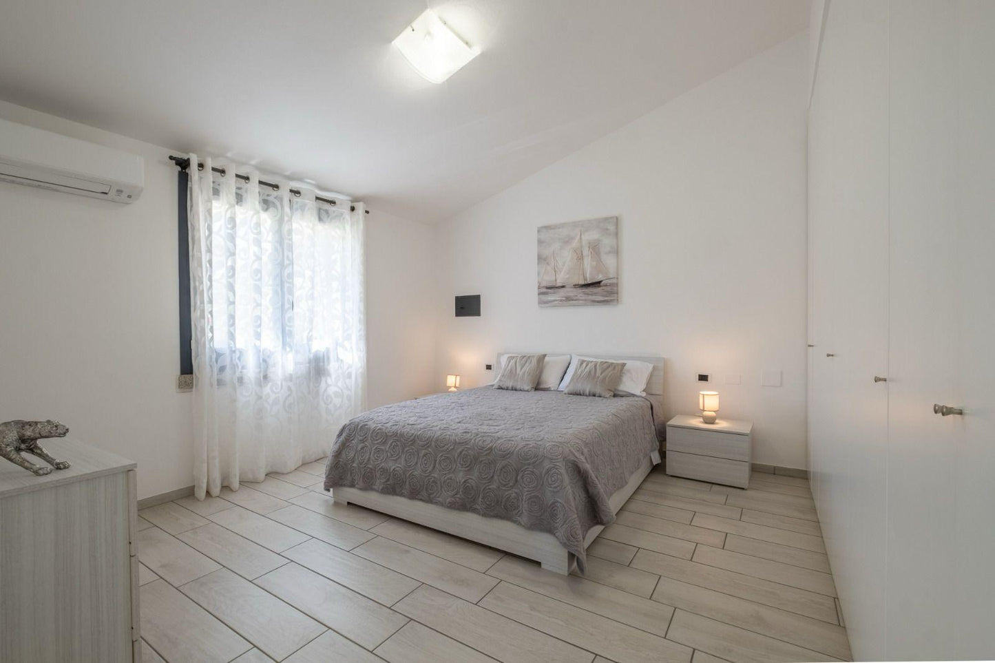 [ "VILLA EXCLUSIVE RESORT IS MOLAS" // PULA ]