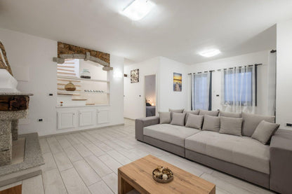 [ "VILLA EXCLUSIVE RESORT IS MOLAS" // PULA ]