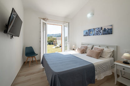[ "VILLA COSTAREI" // COSTAREI ]