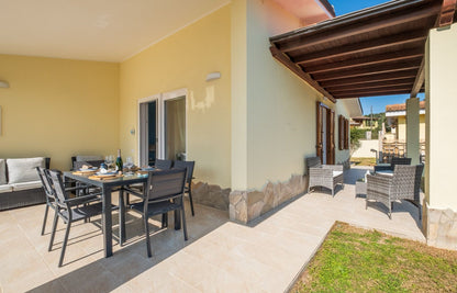 [ "VILLA COSTAREI" // COSTAREI ]