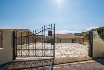 [ "VILLA COSTAREI" // COSTAREI ]