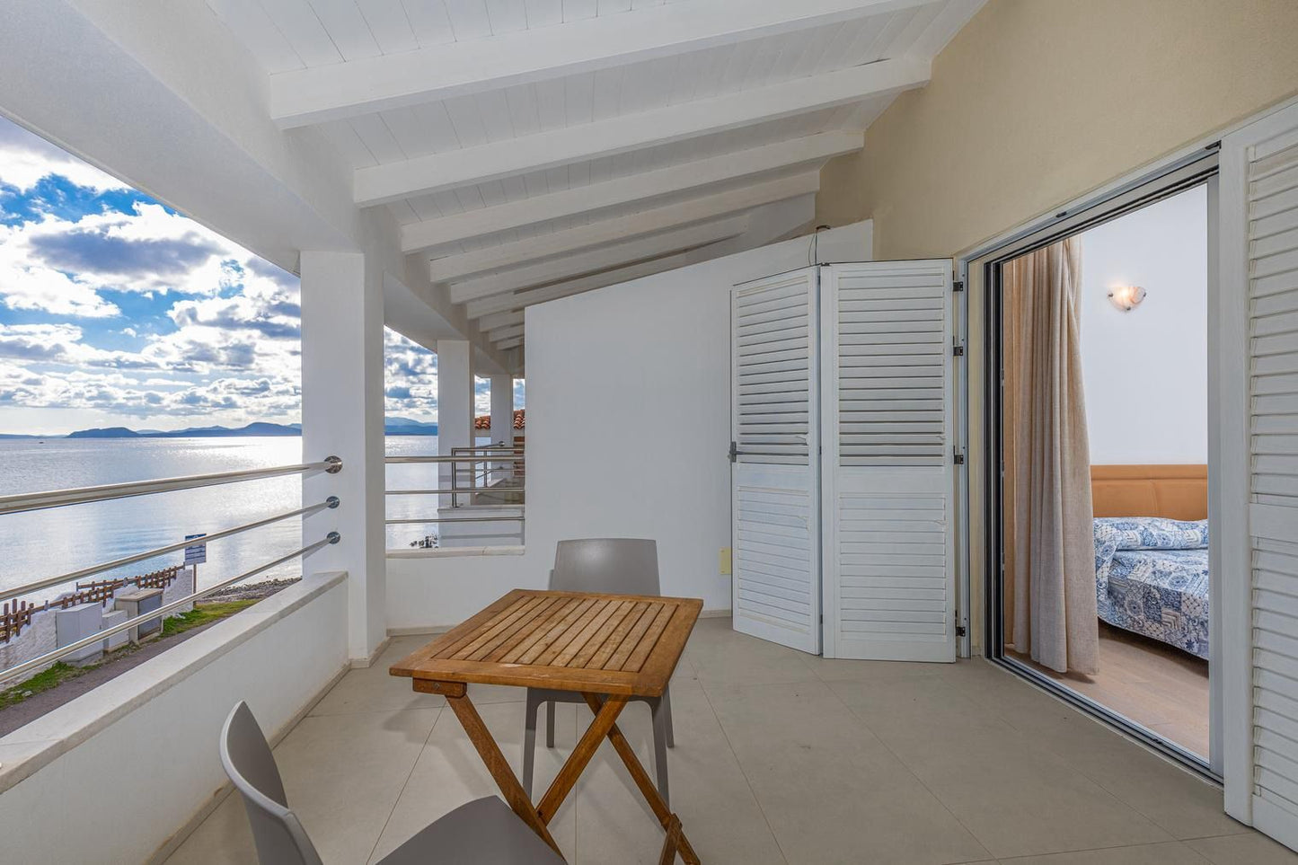 [ SUPERIOR VILLA // GOLFO ARANCI ]