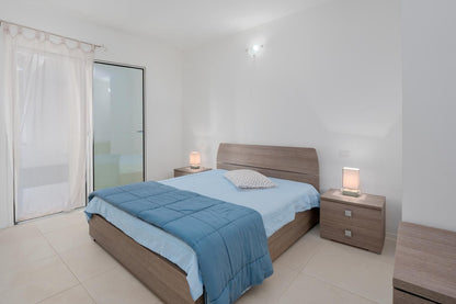 [ APARTMENT SUPERIOR "JACUZZI" GOLFO ARANCI ]